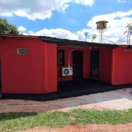 Estanislao Lopez 127 Hotel Puerto Iguazu Luaran gambar